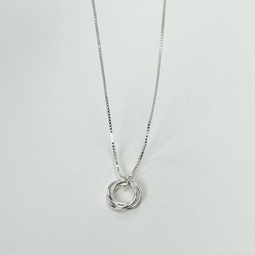 [BARADU 925] Modern twist round necklace